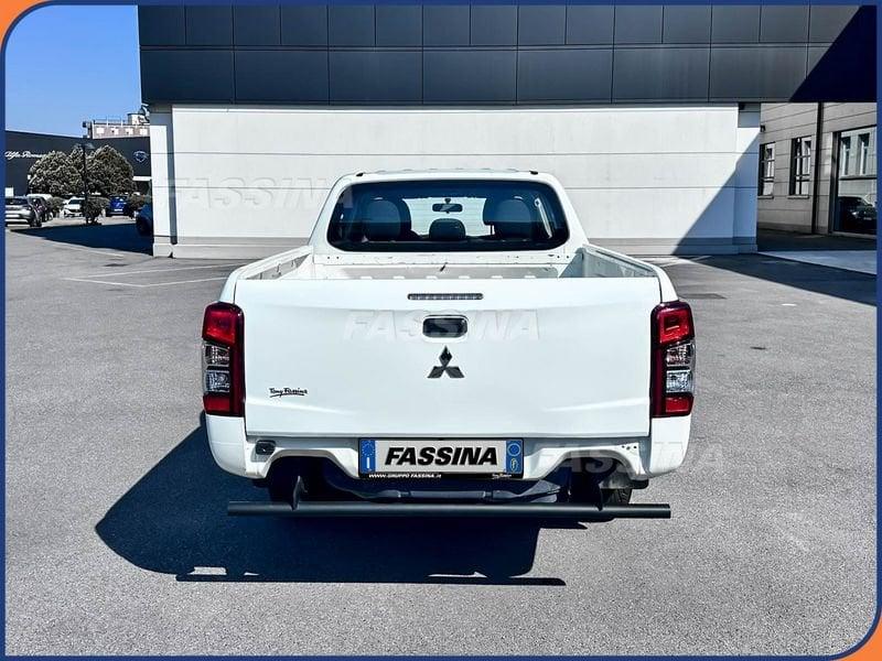 Mitsubishi L200 2.3 D Double Cab 4x4 Connect 150CV