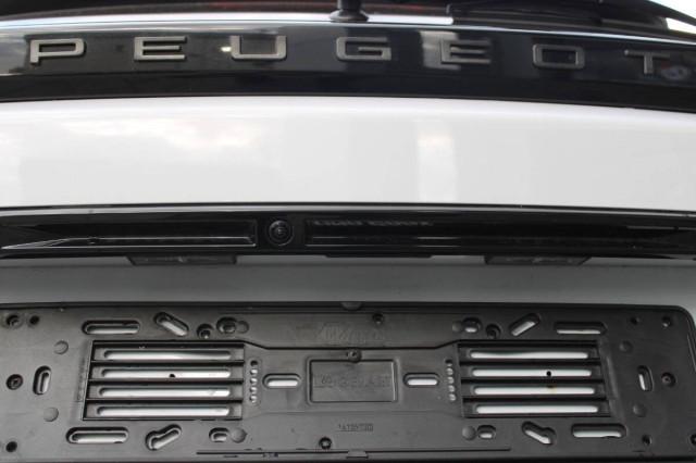 Peugeot 2008 1.2 puretech Allure 130cv automatica con CarPlay
