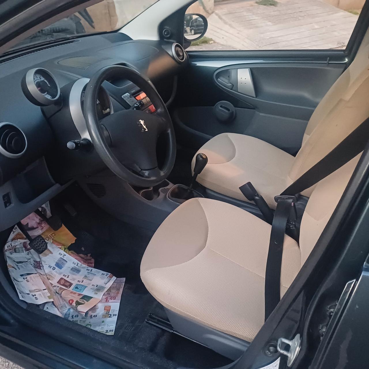 Peugeot 107 1.0 68CV 5p. Sweet Years