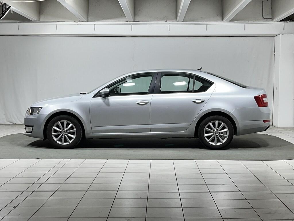 Skoda Octavia 1.6 tdi CR Ambition 105cv