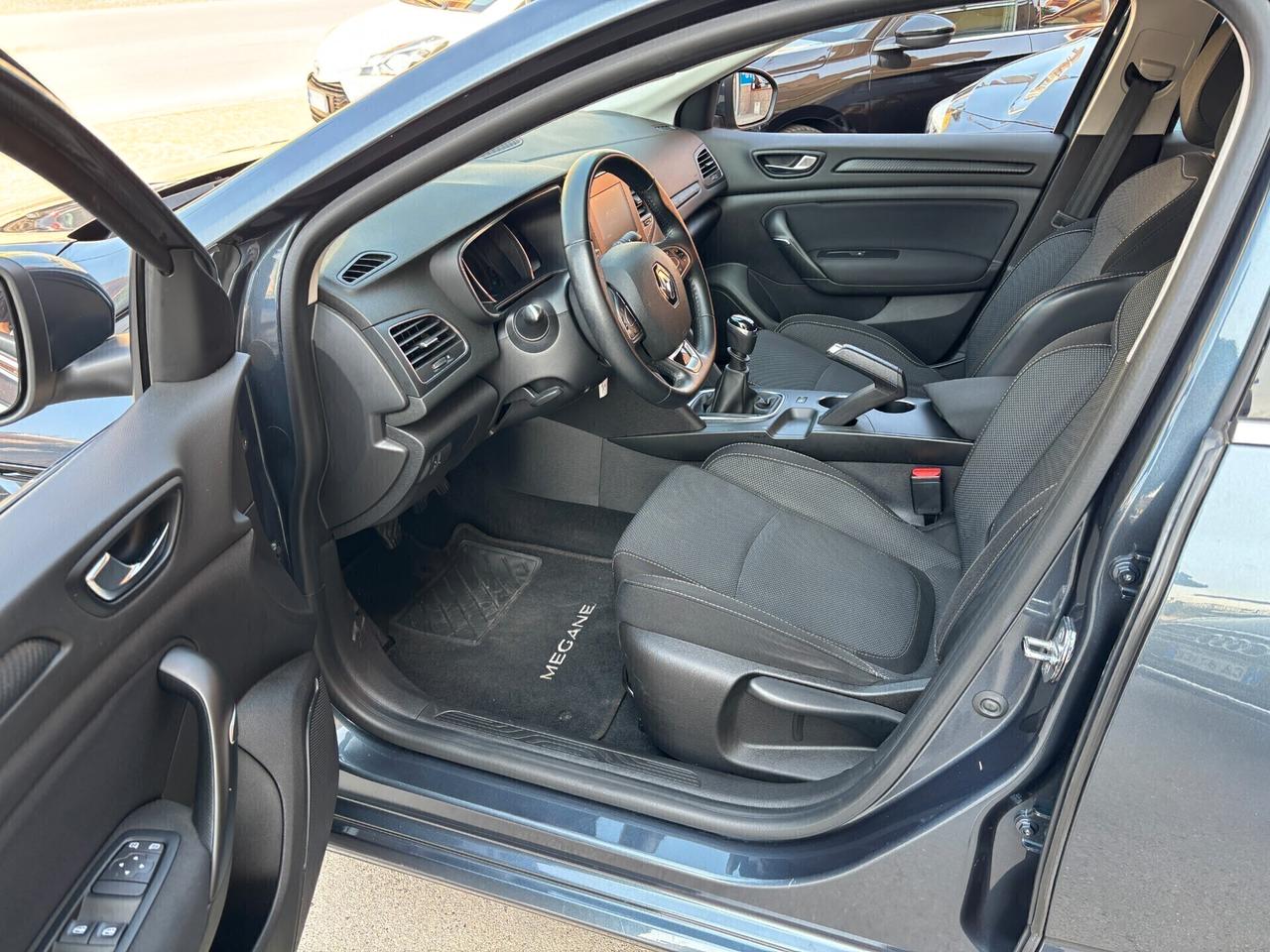 Renault Mégane Sporter Blue dCi 115 CV -11/2019