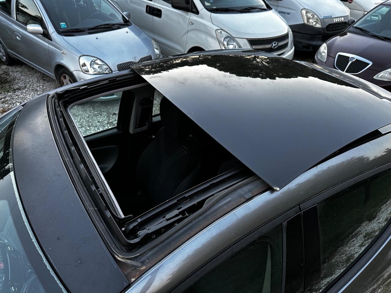 Lancia Ypsilon 1.3 MJT 16V 95 CV 5 porte S&S Silver