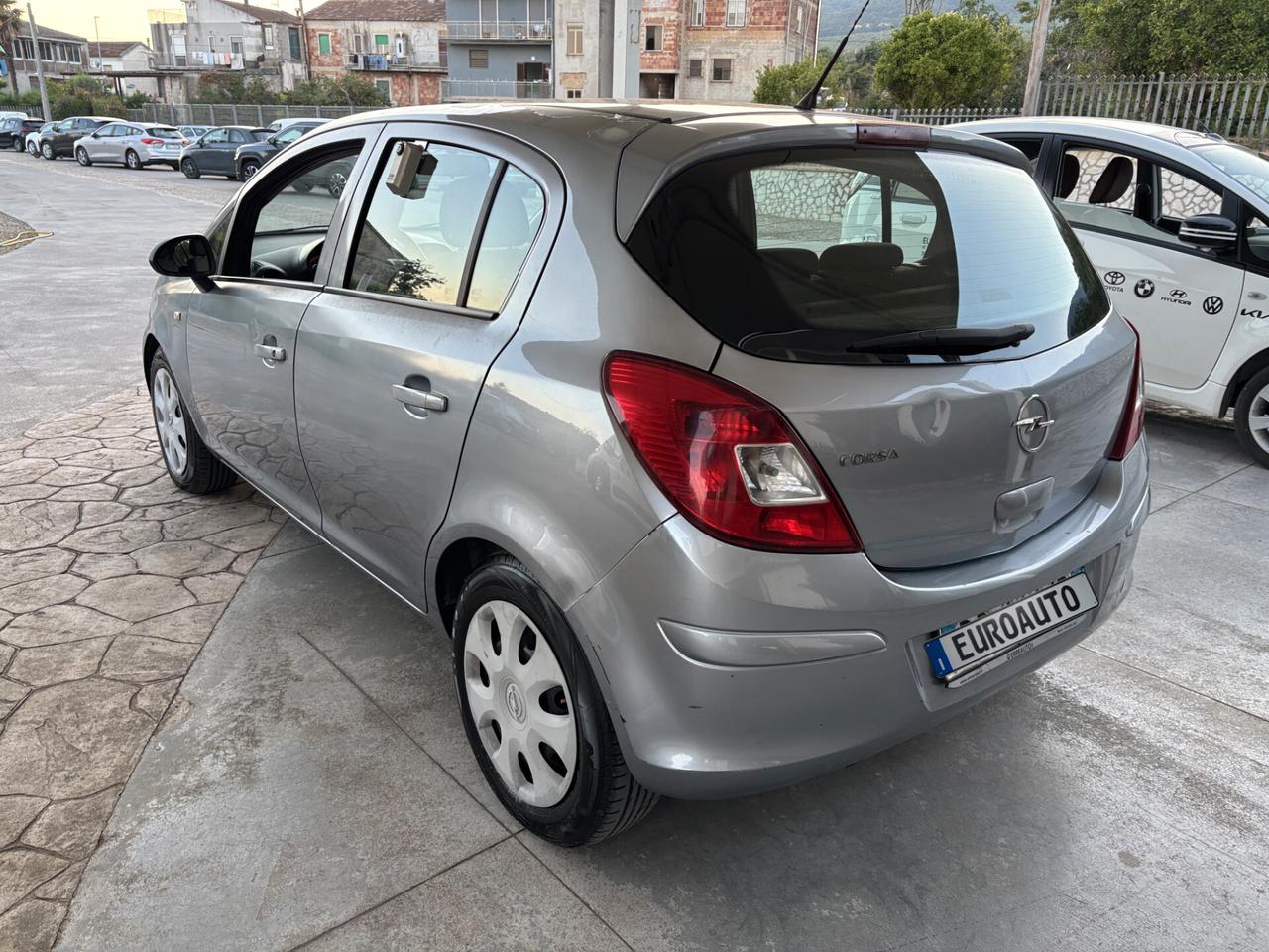 Opel Corsa 1.2 5 porte Cosmo - 2008
