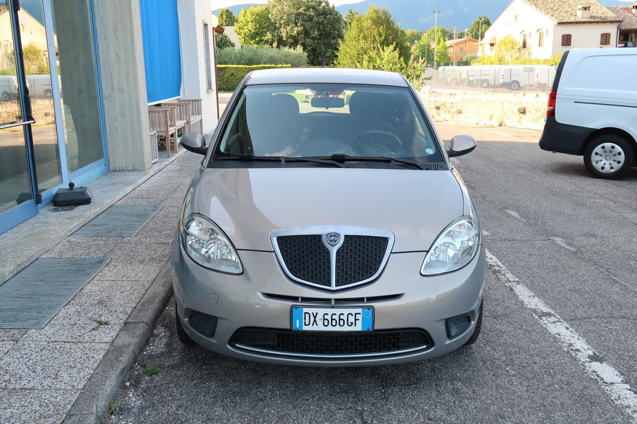 Lancia Ypsilon 1.2 Oro