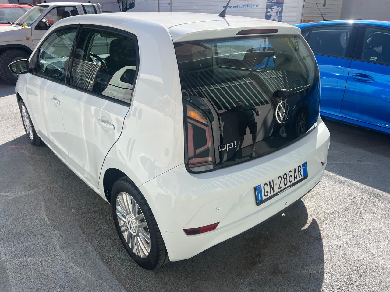 Volkswagen up! 1.0 5p. EVO beats BlueMotion Technology