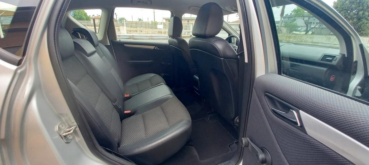 Mercedes-Benz Classe A 160 All. Avantgarde Benzina cc. 1.5 CV. 95 Automatica 5 Porte 5 Posti Euro 5 Utilizzabile anche per i Neopatentati.