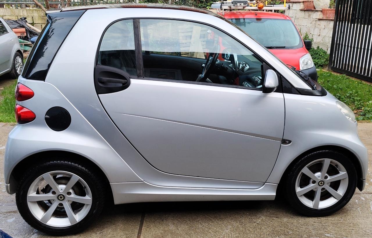 Smart ForTwo 1000 45 kW MHD coupé pure