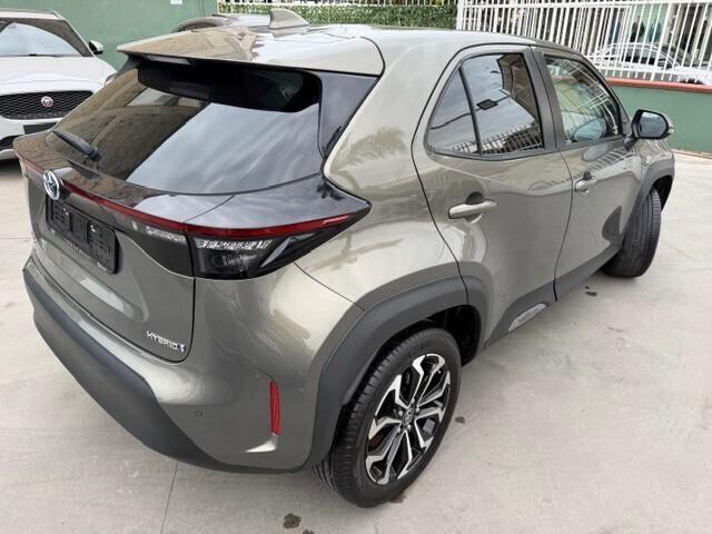 Toyota Yaris Cross 1.5 Hybrid 5p. E-CVT AWD-i Loun