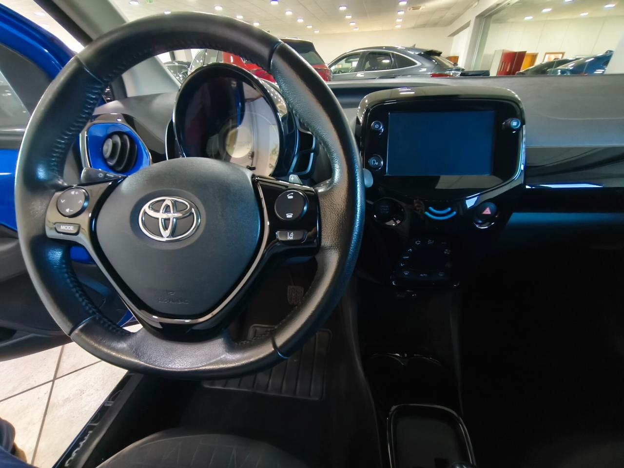 Toyota Aygo Connect 1.0 VVT-i 72 CV 5 porte x-clusiv MMT