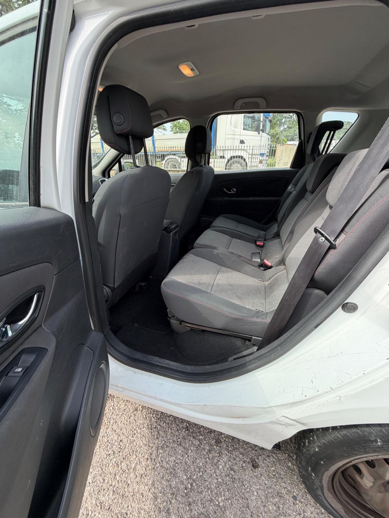 Renault Scenic Scénic X-Mod 1.5 dCi 110CV Luxe