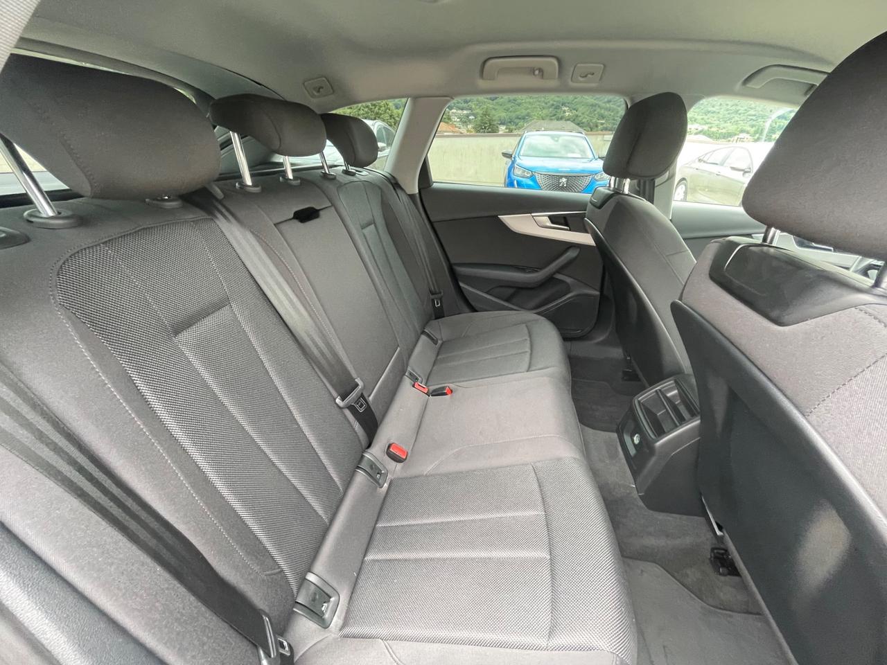 Audi A4 AVANT 35 TDI 163 Cv S TRONIC 1 Proprietario
