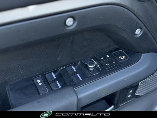 LAND ROVER Defender 110 3.0D I6 250 CV AWD Auto X-Dynamic SE