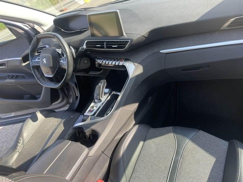 Peugeot 3008 BlueHDi 130 EAT8 S&S Allure