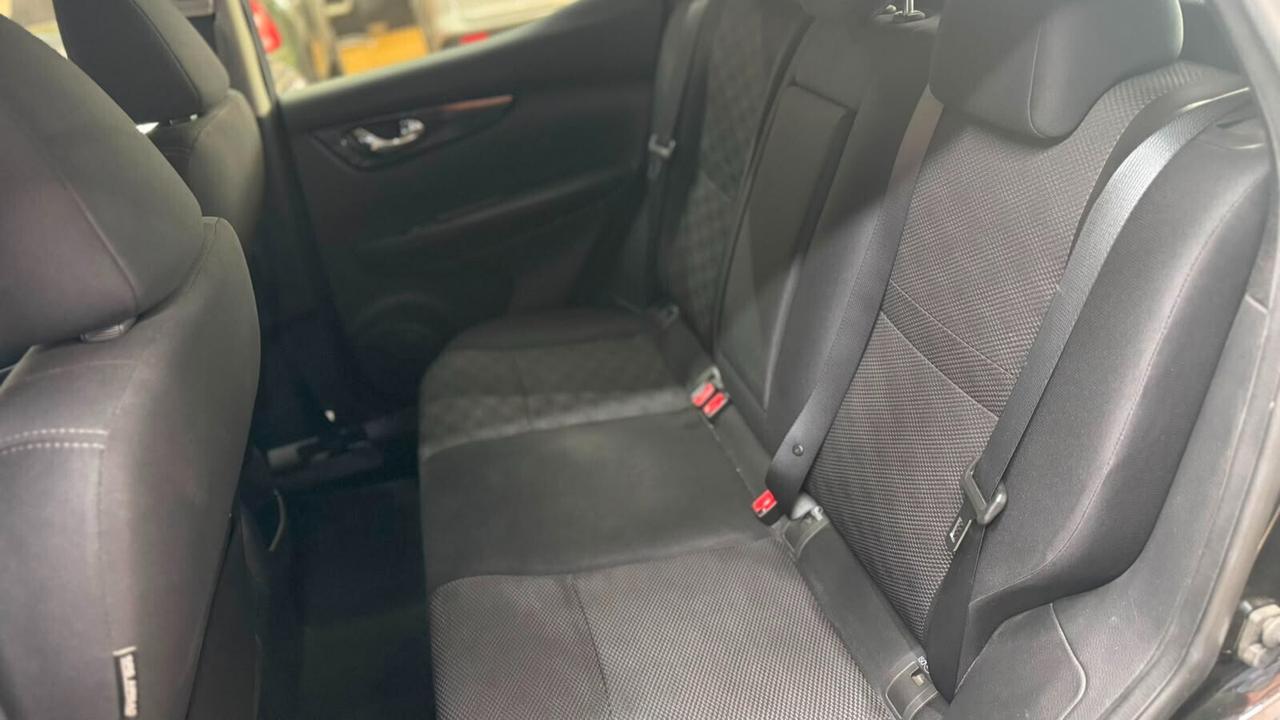 Nissan Qashqai 1.2 BENZINA 2017 NEOP.