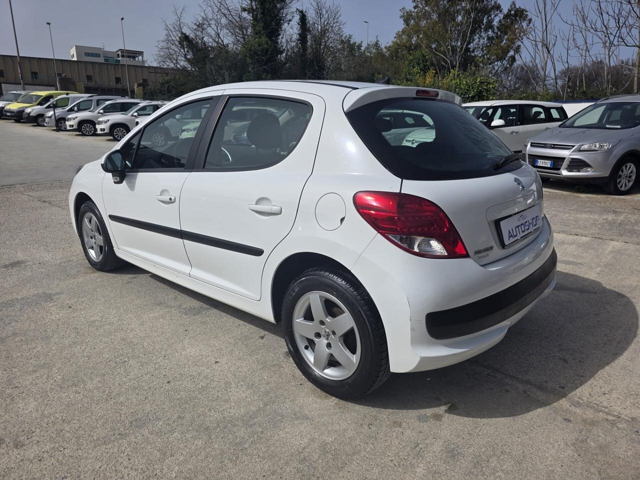 Peugeot 207 1.4 HDi 70CV FAP 5p. X Line