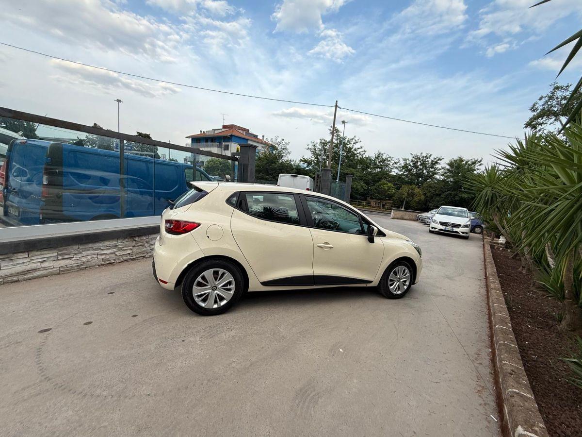 RENAULT - Clio - 1.5 dCi 8V 75 CV S&S 5p. Live