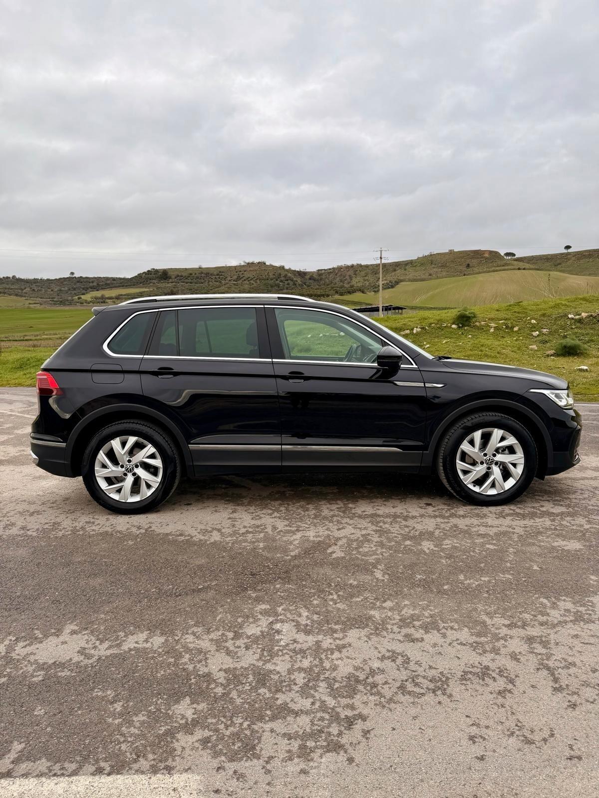 Volkswagen Tiguan 2.0 TDI 150 CV Elegance IVA ESPOSTA