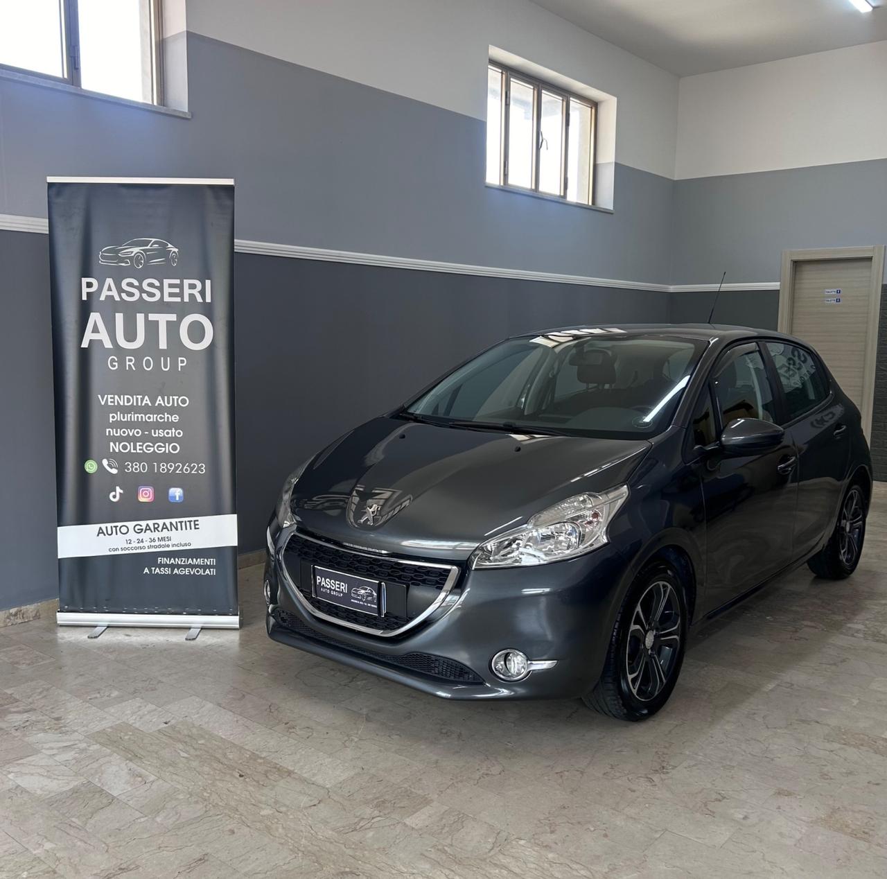 Peugeot 208 1.4 HDi 68 CV 5 porte Allure
