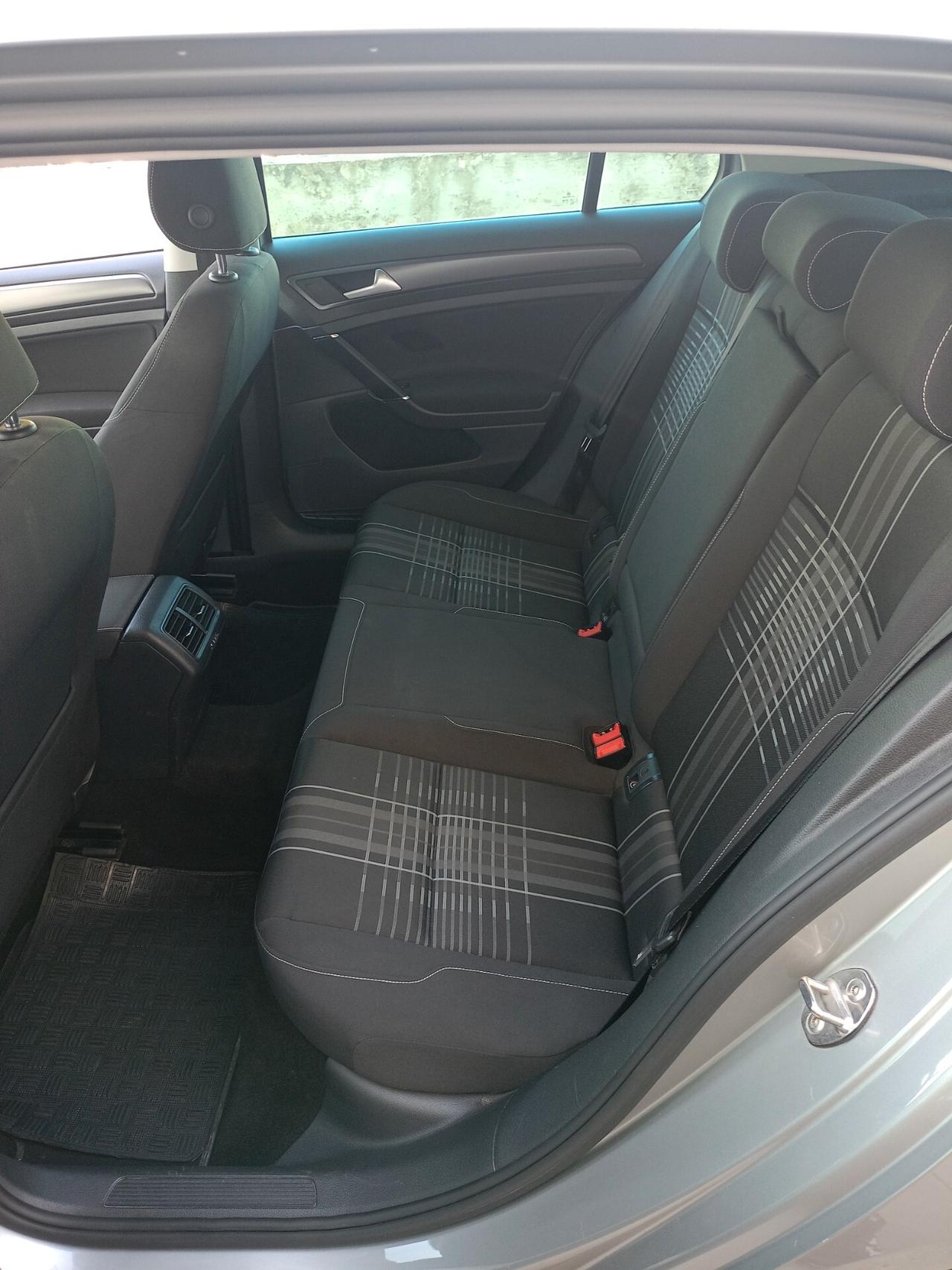 Volkswagen Golf 1.600 TDI 110 CV KM CERTIFICATI