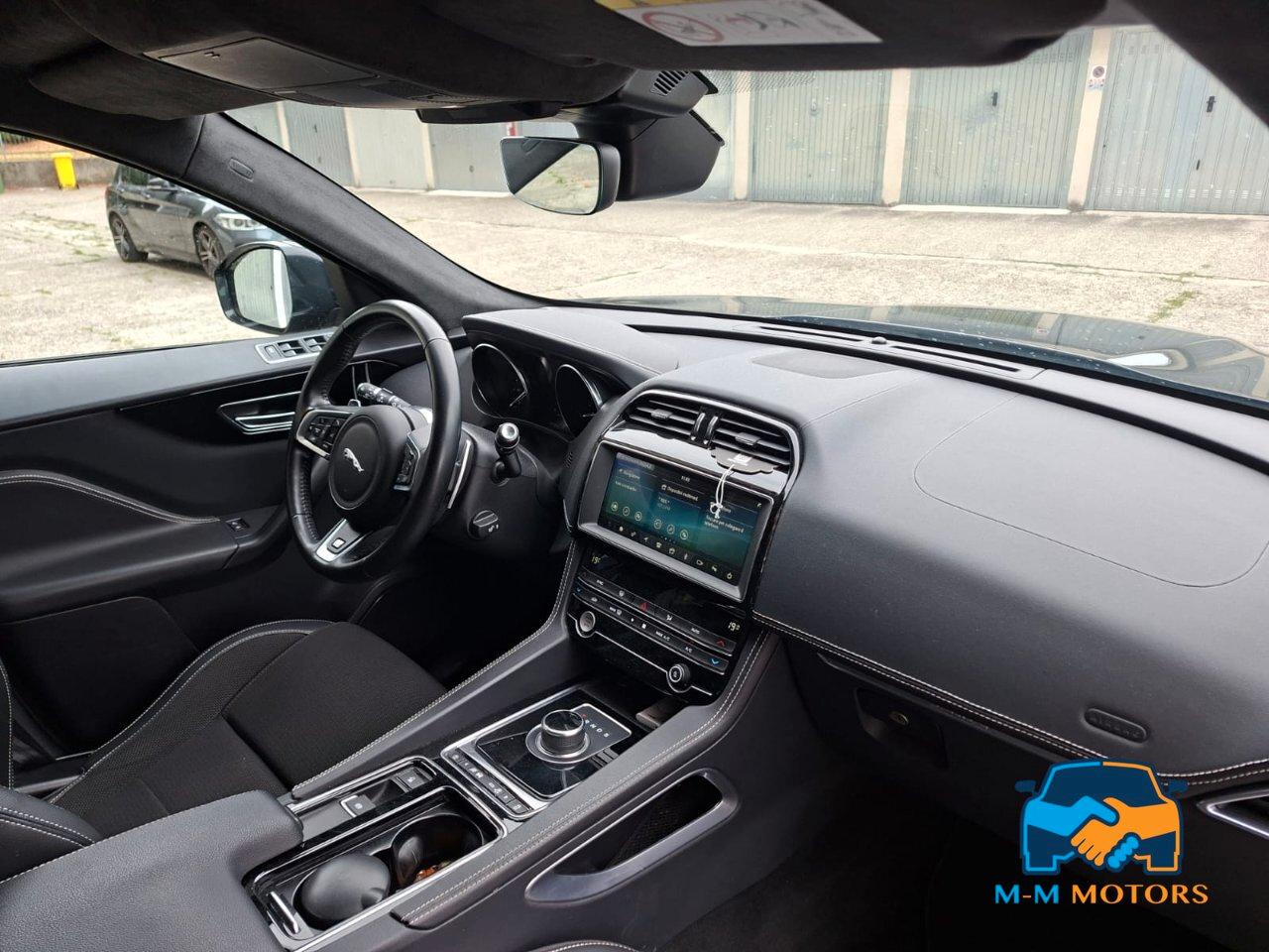 Jaguar F-Pace 2.0 i4 R-Sport awd 250cv auto my20