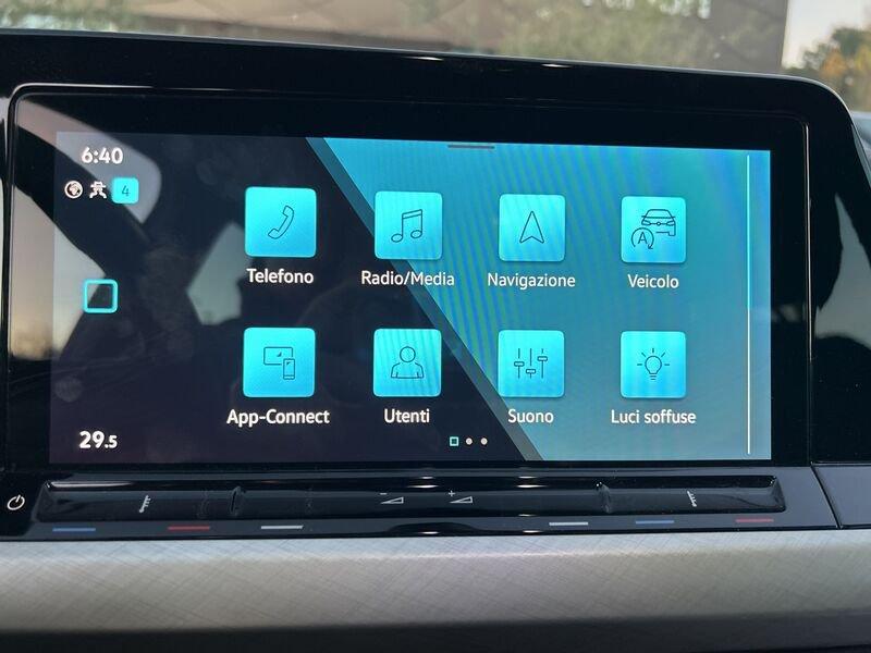 Volkswagen Golf VIII 2020 1.0 tsi evo Life 110cv