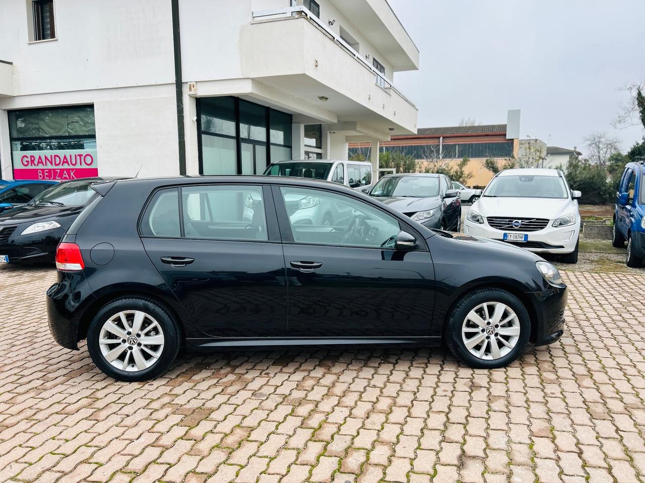 Volkswagen Golf 1.6 TDI DPF 5p. Highline