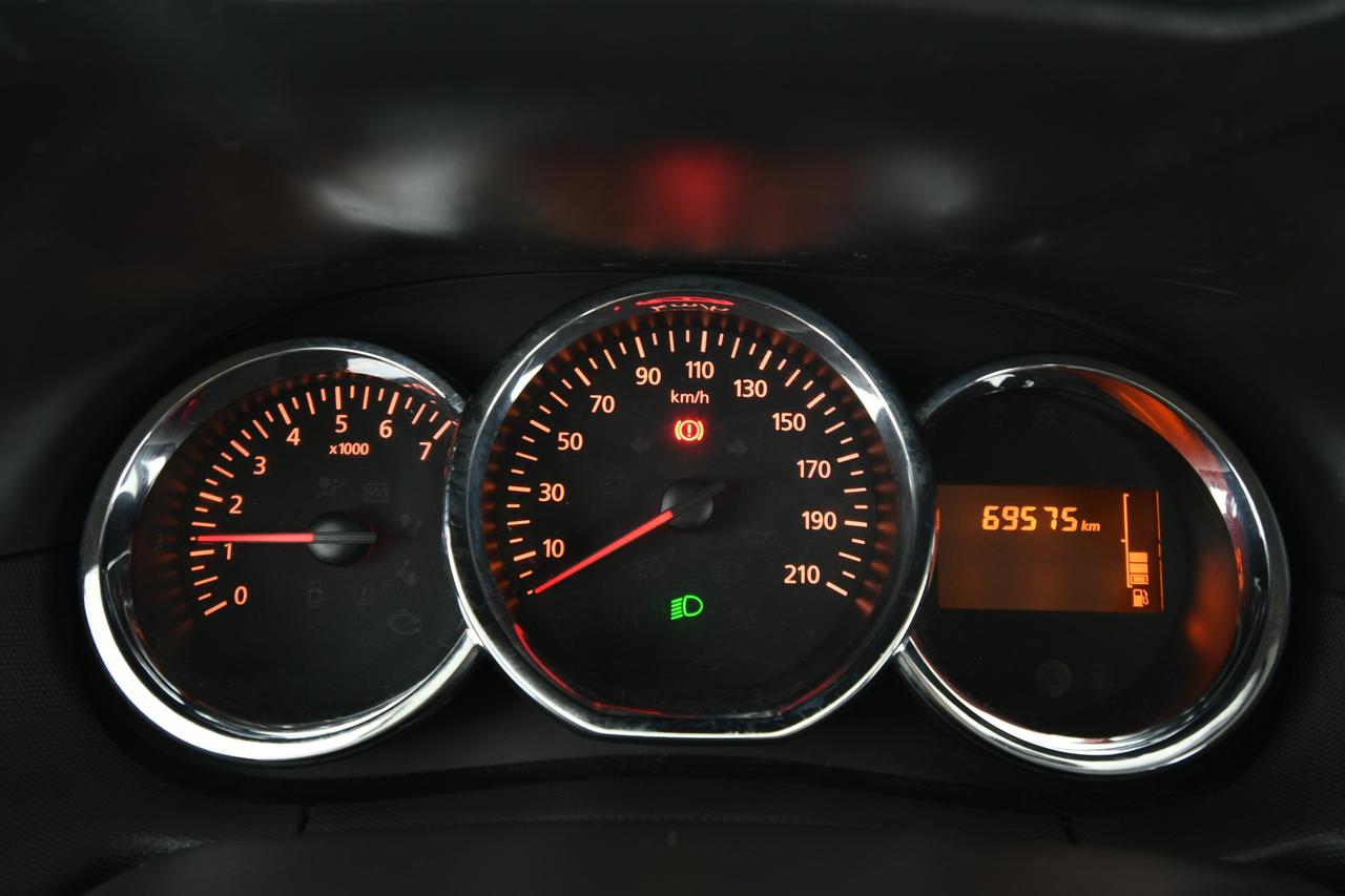 DACIA Duster 1.6 Ambiance 4x2 s&s 115cv my16 NEOPATENTATI+BLUETOOTH