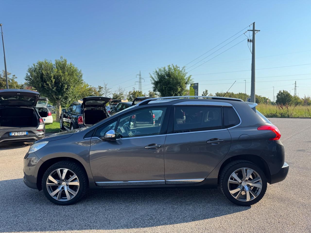 Peugeot 2008 1.6 e-HDi 92 CV Stop&Start Urban Cross NAVI PELLE TETTO
