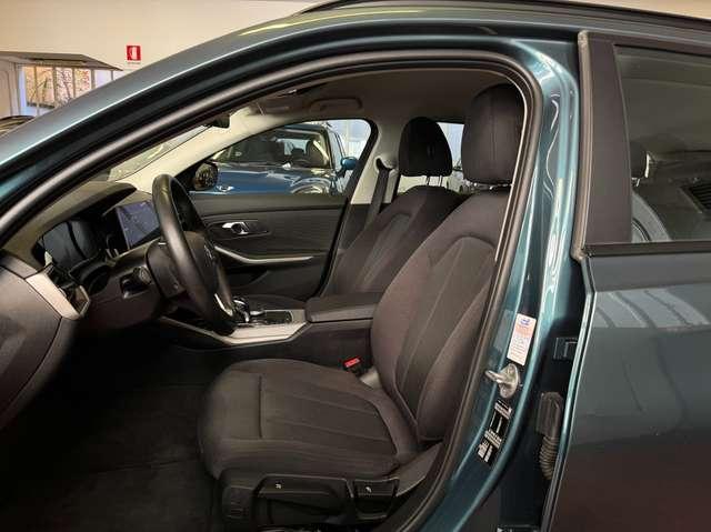 BMW 318 318d Touring mhev 48V Business Advantage auto