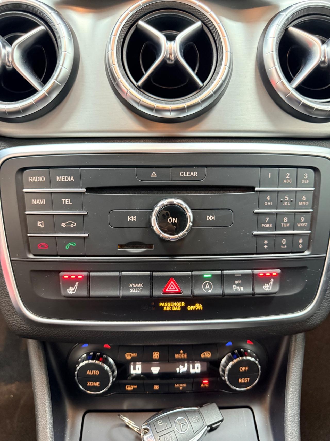 Mercedes-benz CLA 220 d S.W. 4Matic Aut DARK NIGHT Premium 05/2016 EURO 6