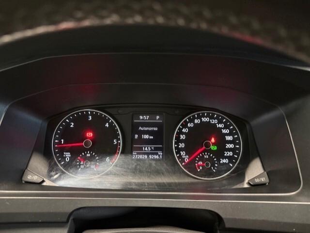 Volkswagen Caravelle 2.0 TDI 204CV DSG 4 Motion Comfortline N1