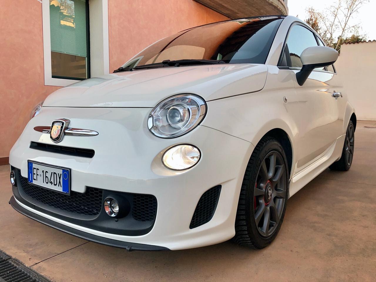 Abarth 500 C 1.4 Turbo T-Jet MTA