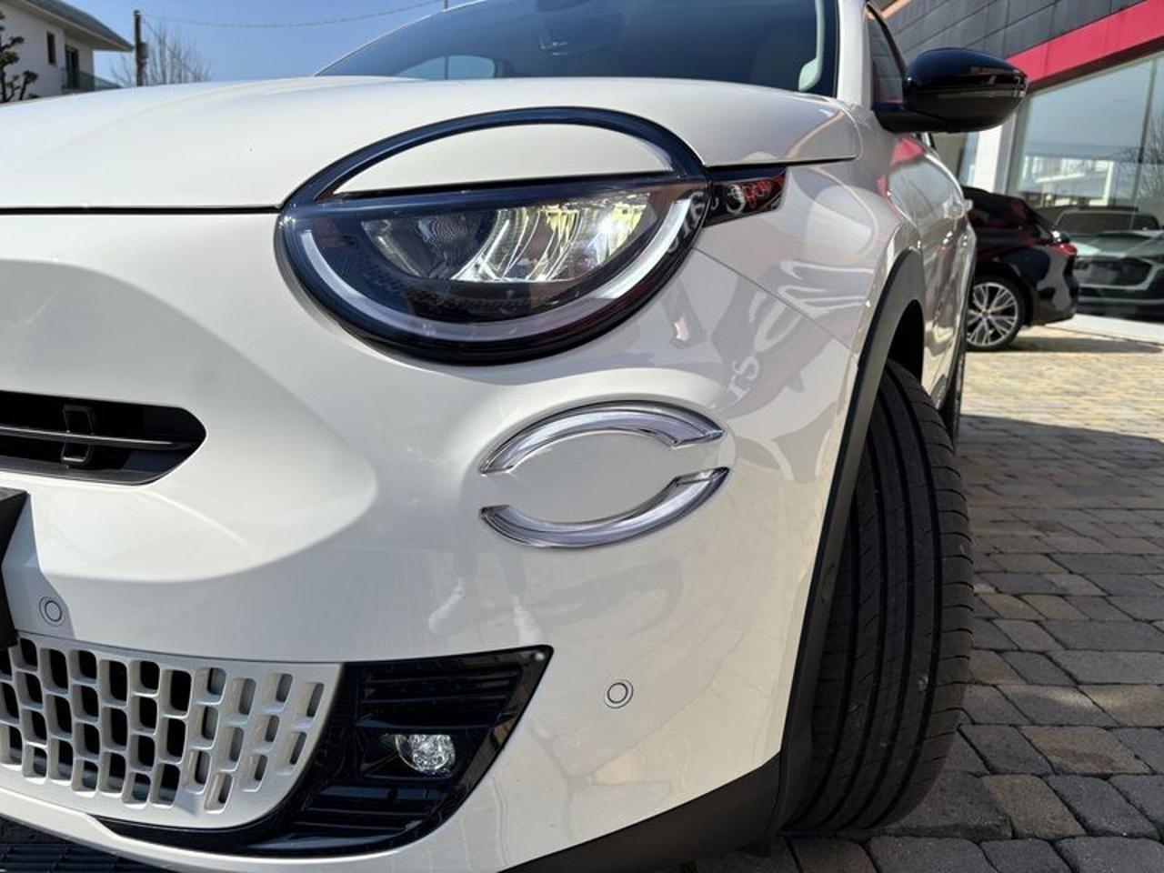 Fiat 600 Hybrid 110 CV DCT MHEV La Prima LED-CAM-18"