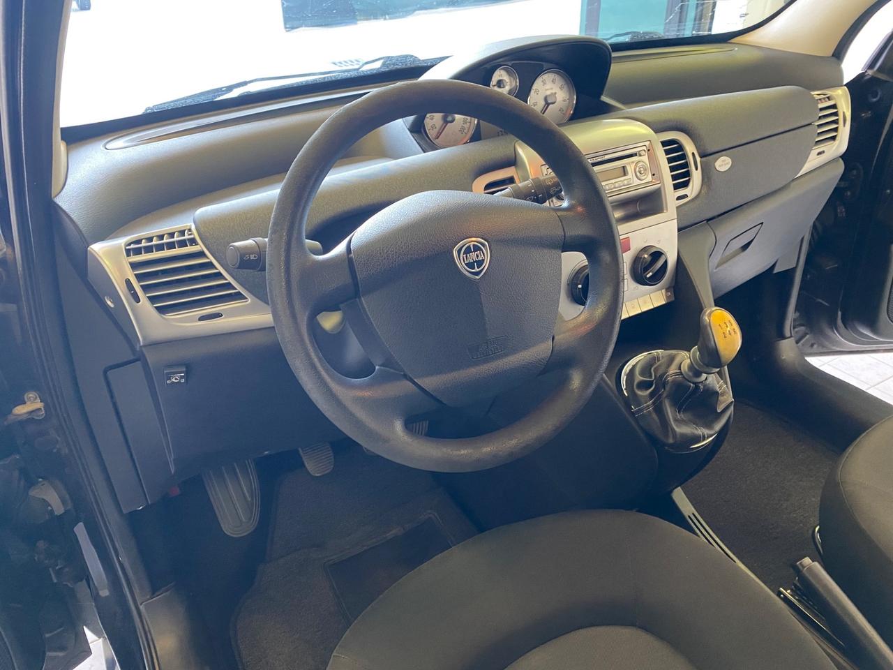 Lancia Ypsilon 1.2 69 CV GPL Platinum
