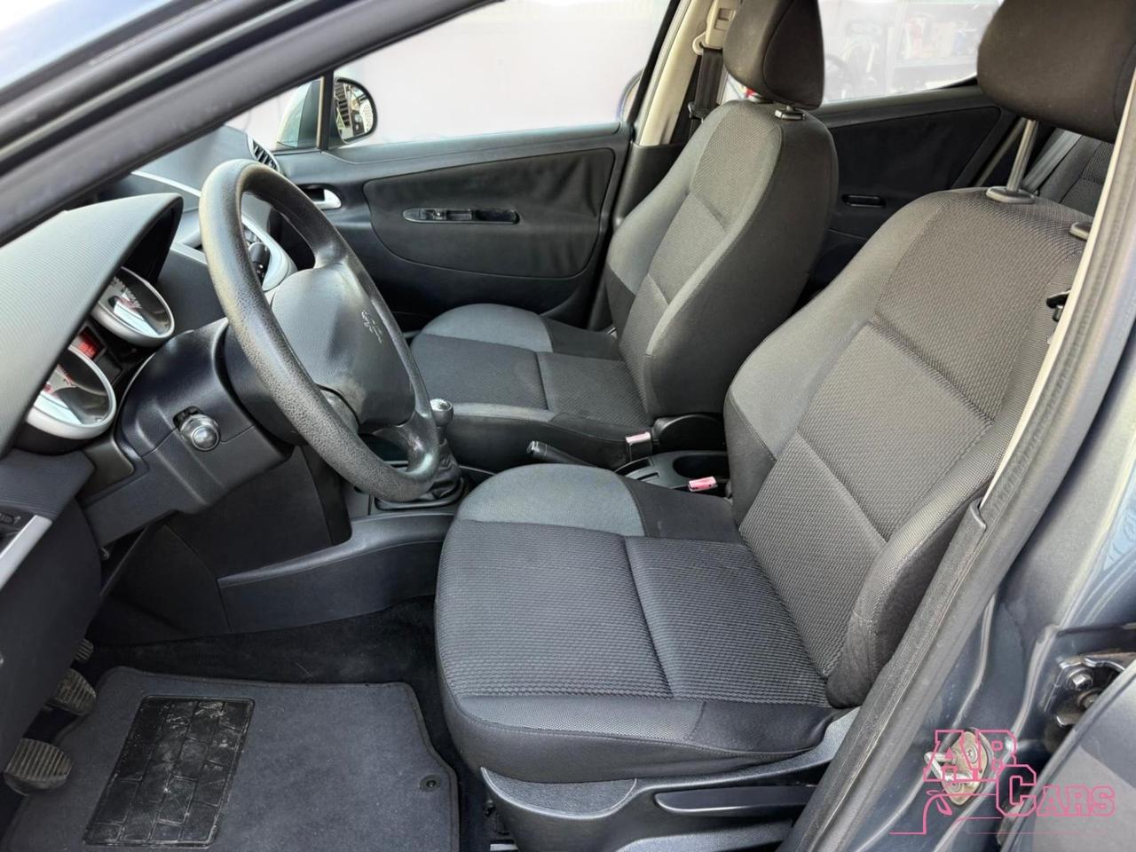 Peugeot 207 1.4 8V 75CV 5p. Active