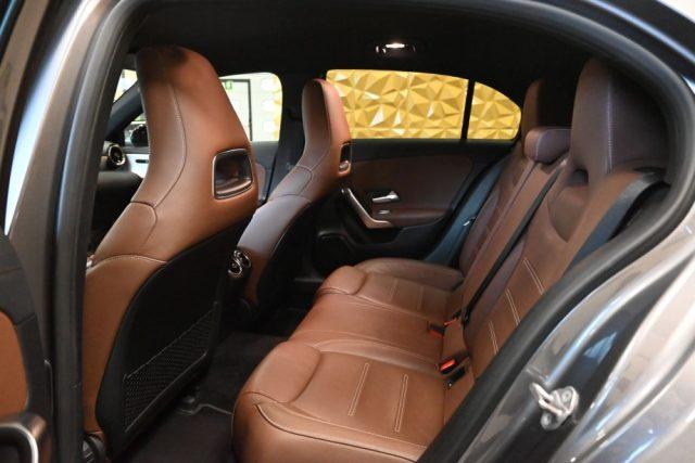 MERCEDES-BENZ A 35 AMG 4MATIC CAM19"NAVI LED PDC CRUISE TEL SED.RISC.FULL