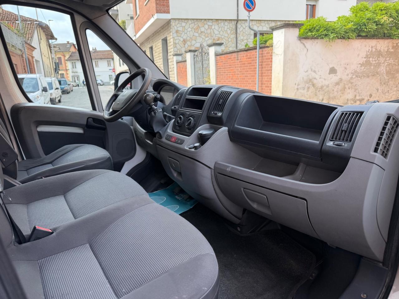 Peugeot Boxer 330 2.2 HDi/100CV PC-TN Furgone