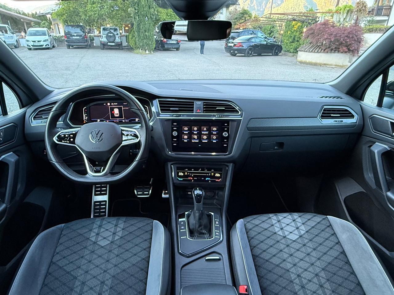 Volkswagen Tiguan 2.0 TDI 150 CV SCR DSG R-Line