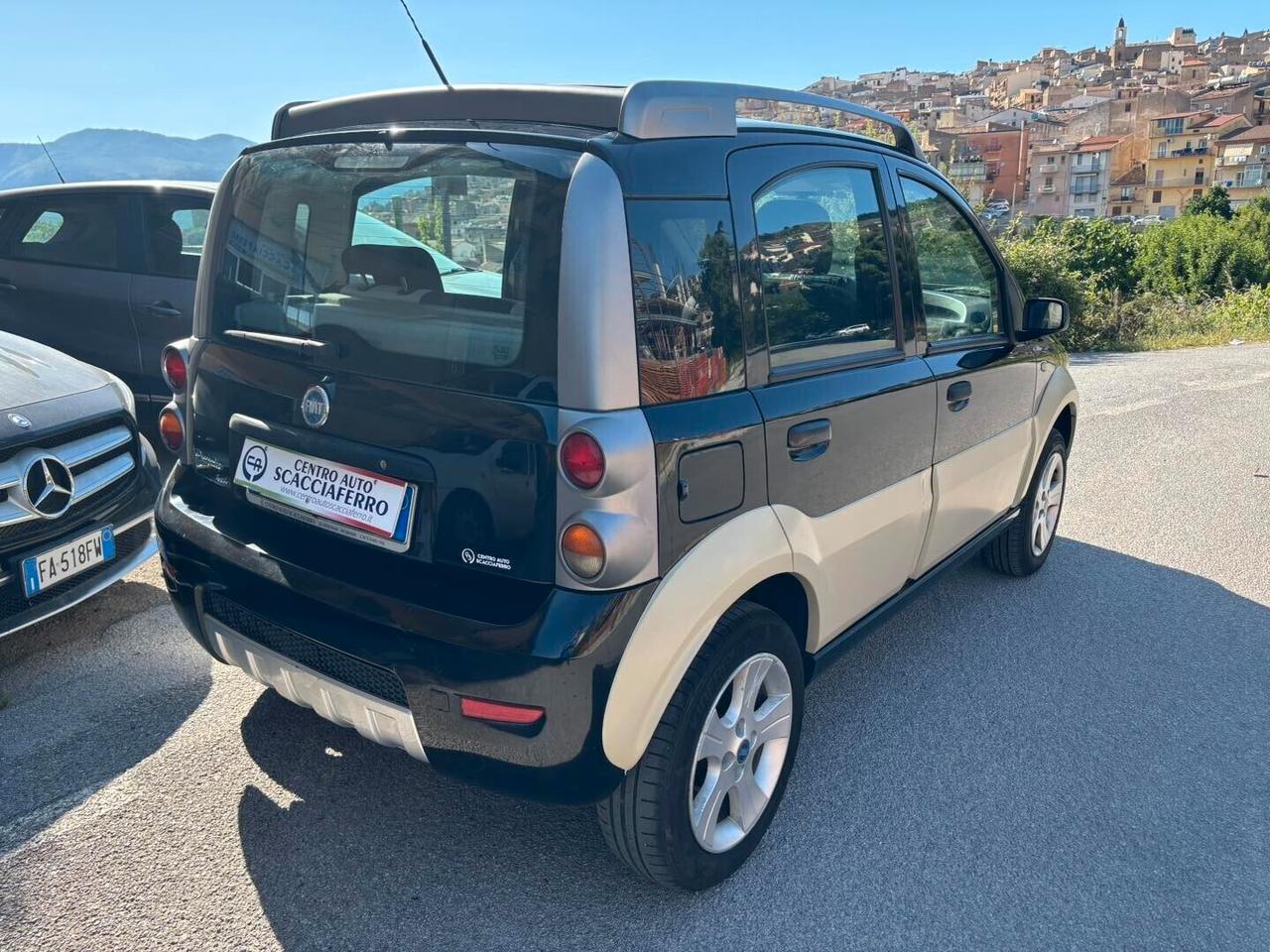 Fiat Panda 1.3 MJT 16V 4x4 Cross