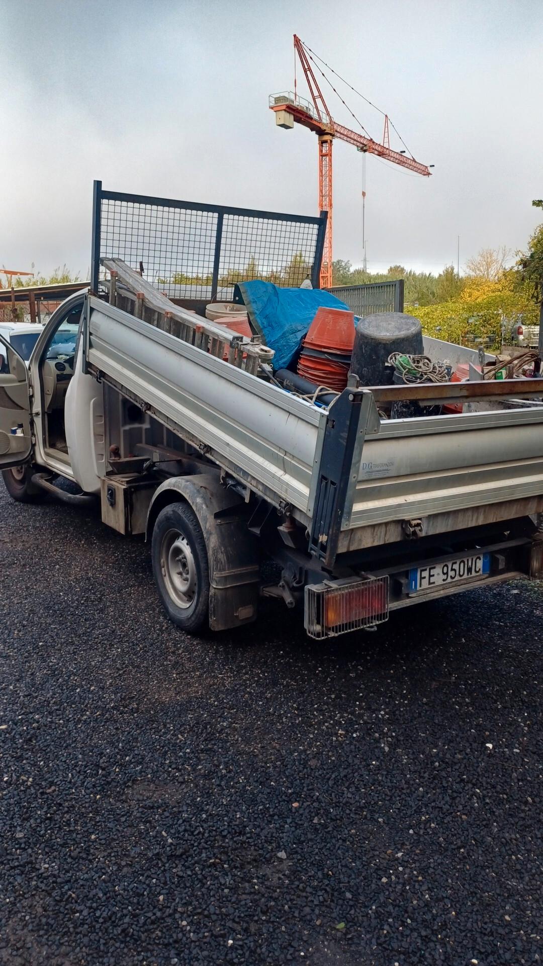 Mahindra Ribaltabile TRILATERALE