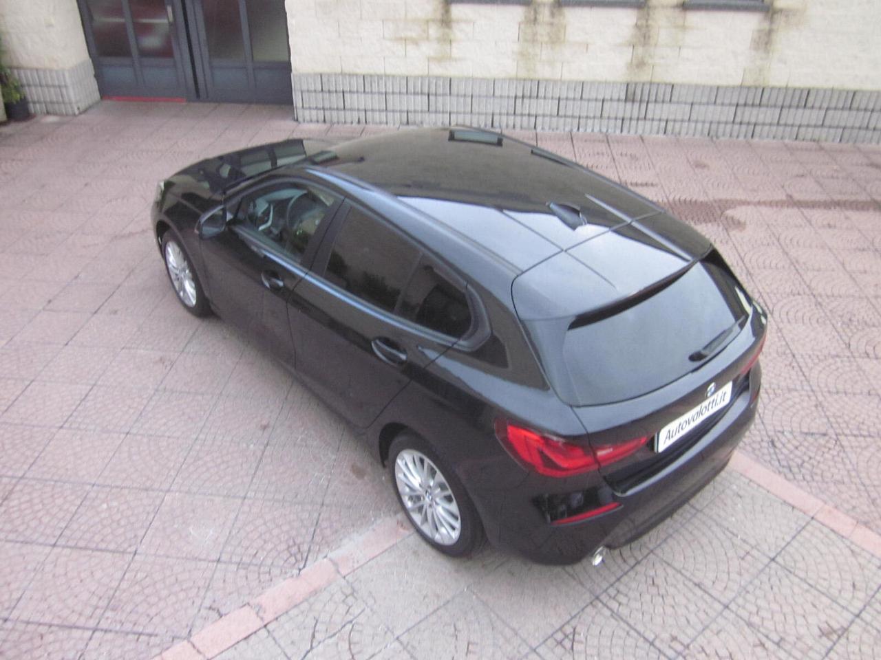 Bmw 116d 5p. Business Advantage