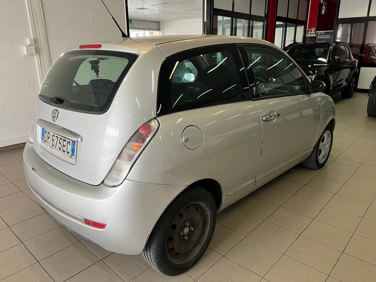 Lancia Ypsilon 1.2 Oro