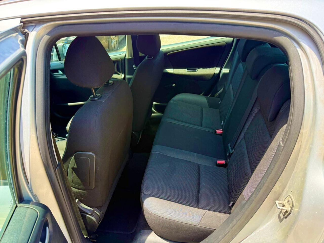 Peugeot 207 Plus 1.4 HDi 70CV 5 porte