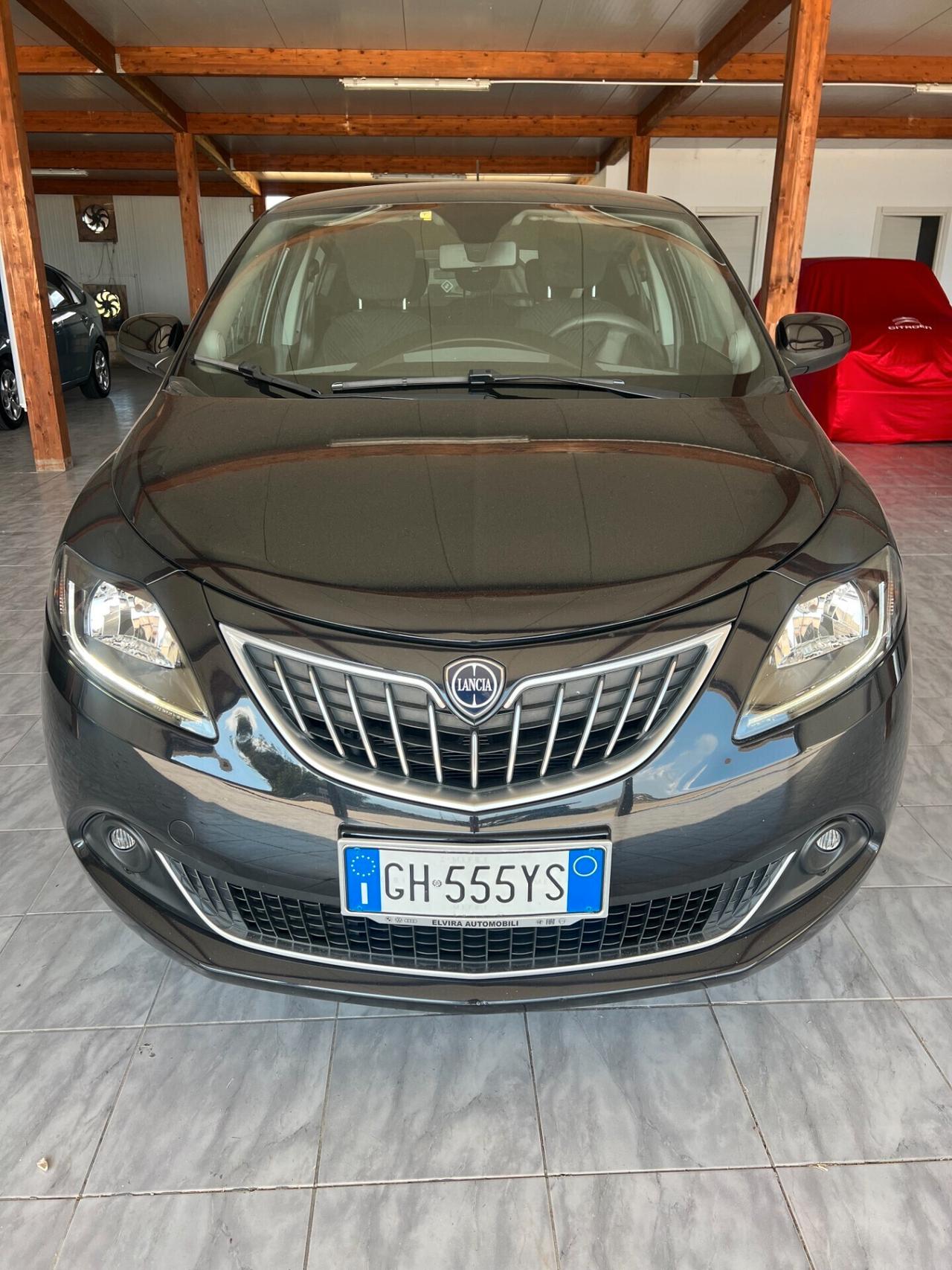 Lancia Ypsilon 1.0 FireFly 5 porte S&S Hybrid Ecochic Gold