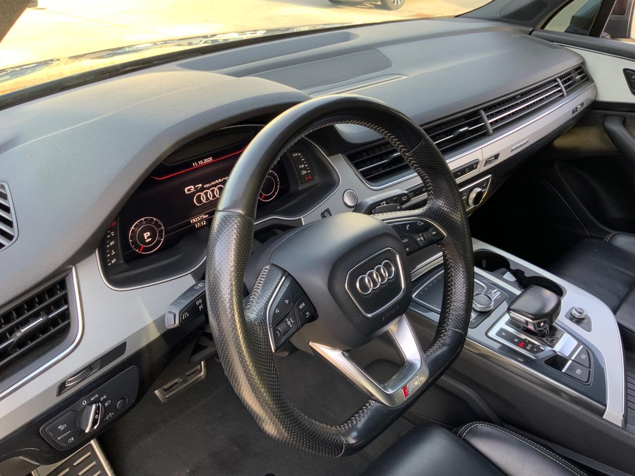 Audi Q7 3.0 TDI 272 CV quattro tiptronic Business Plus S LINE.TETTO.7POSTI.RUOTE POST STERZANTI