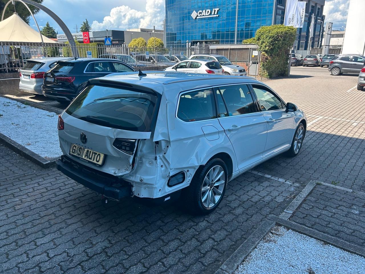 Volkswagen Passat Variant 2.0 tdi 122cv dsg DANNEGGIATA
