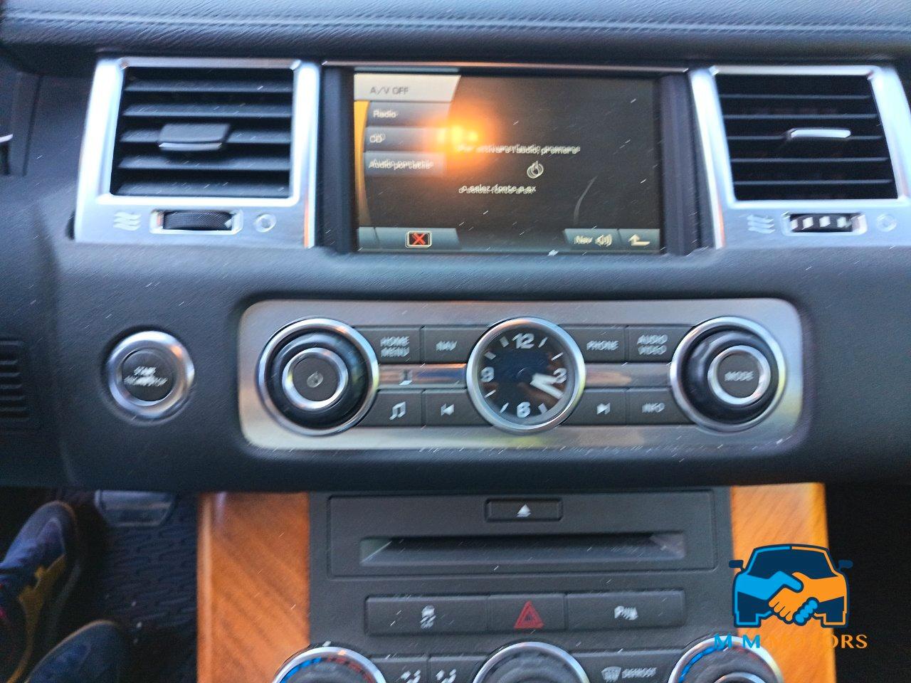 Land Rover Range Rover Sport 3.0 tdV6 SE auto