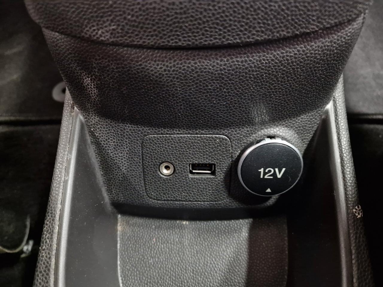 Ford Fiesta 1.5 TDCi 75CV 5 porte Titanium