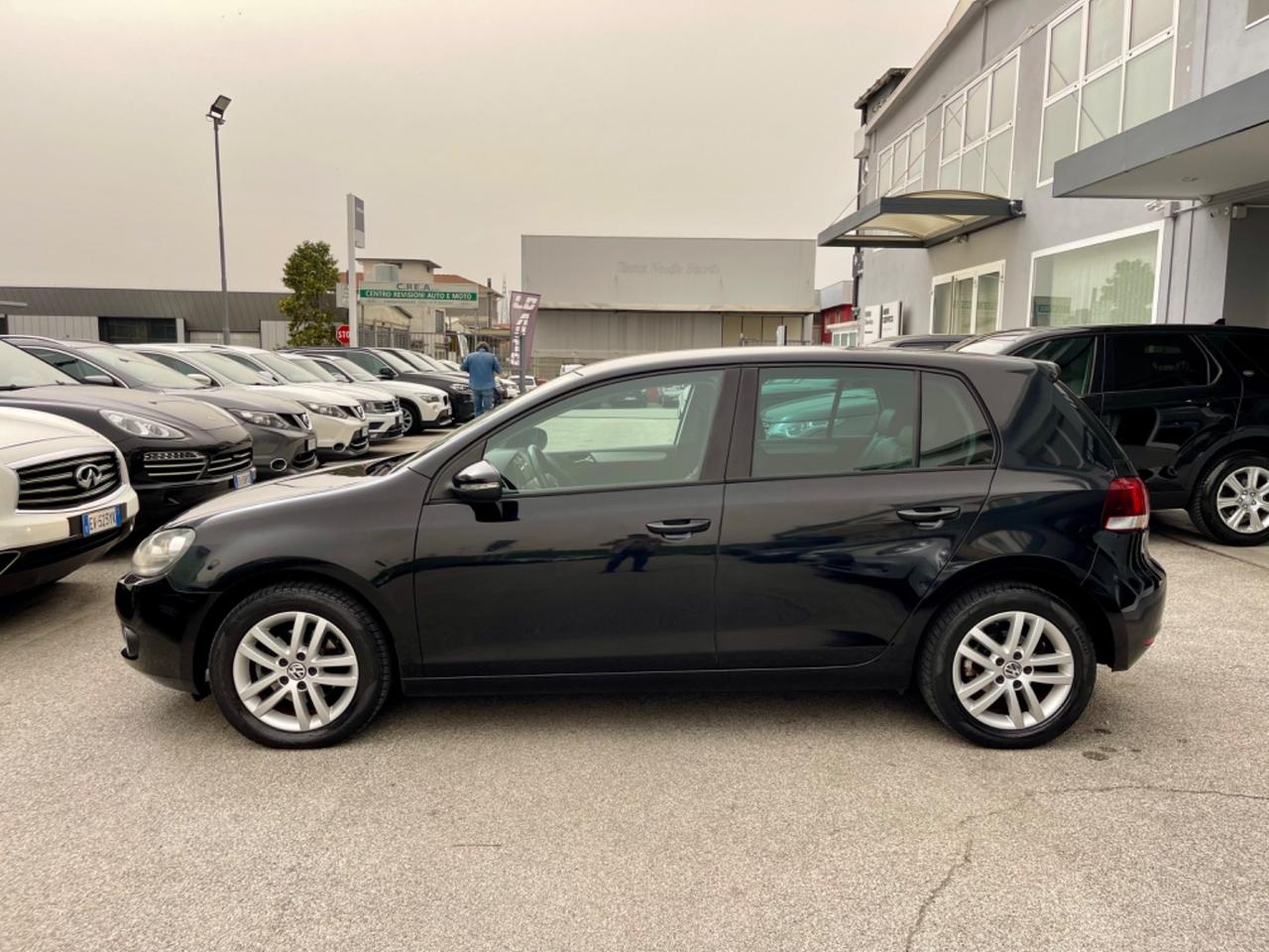 Volkswagen Golf 1.6 TDI DPF DSG 5p. Highline