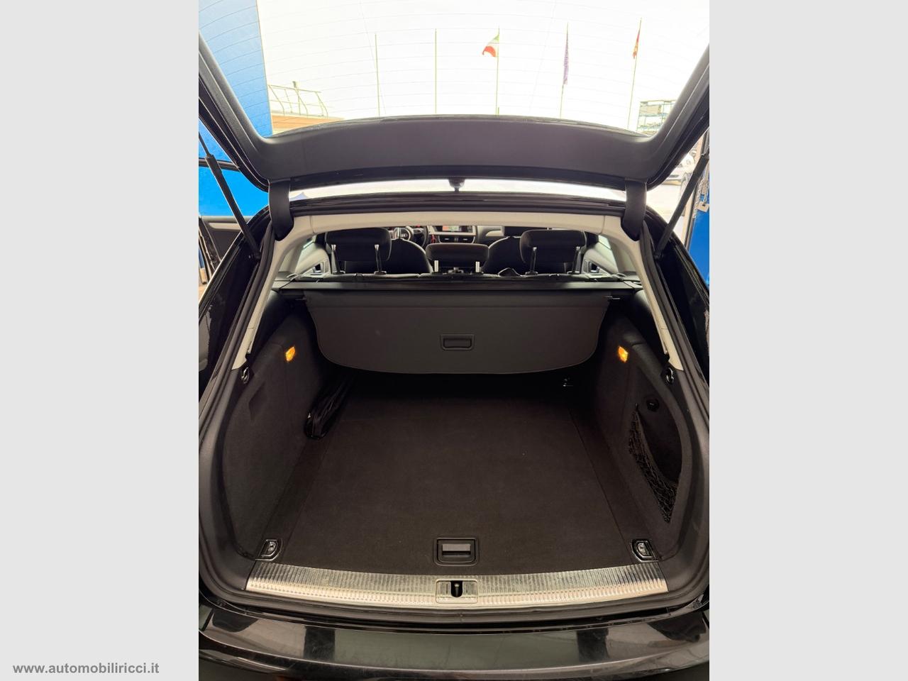 AUDI A4 Avant 2.0 TDI clean diesel S-LINE